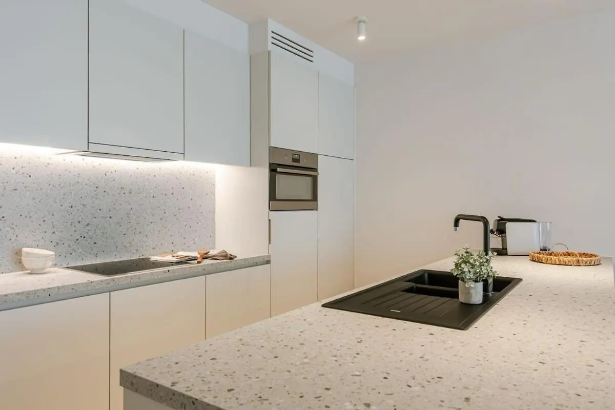 Huswell - Lovely New Apartment Close To The Sea Ostend